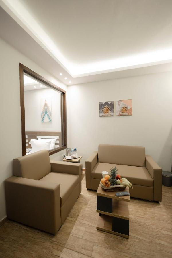 Royal Inn Residence New Kahire Dış mekan fotoğraf
